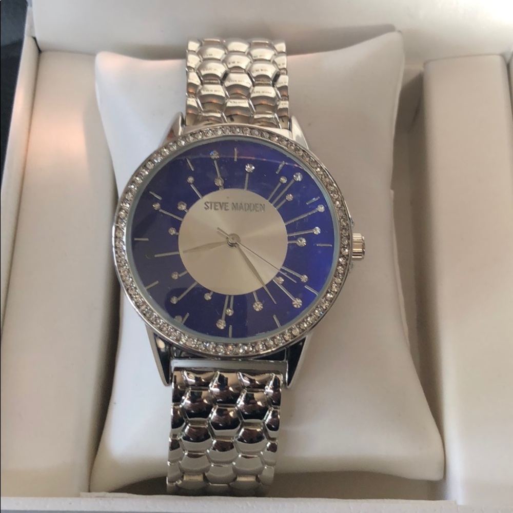 Steve Madden woman’s watch.